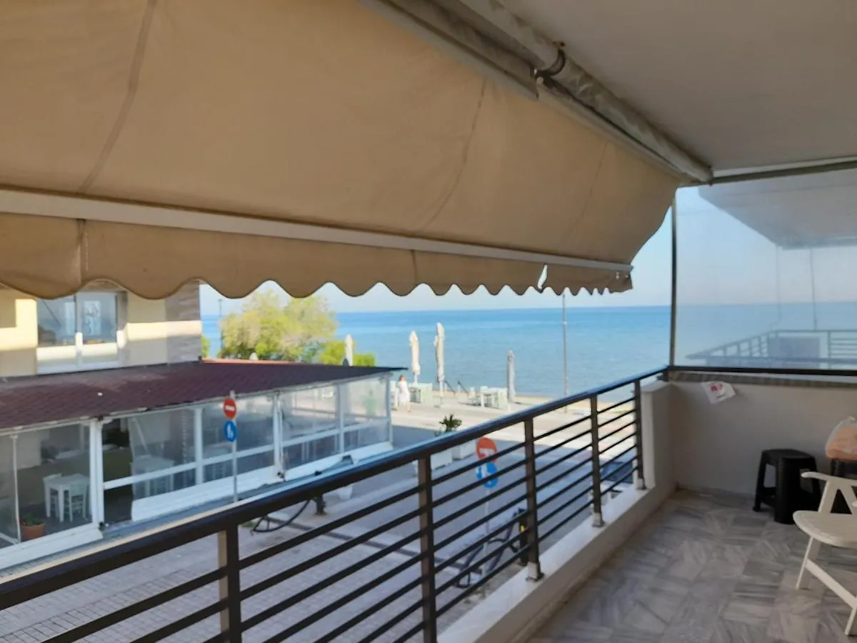 Peraía Annas Seaside Apartment 0*,